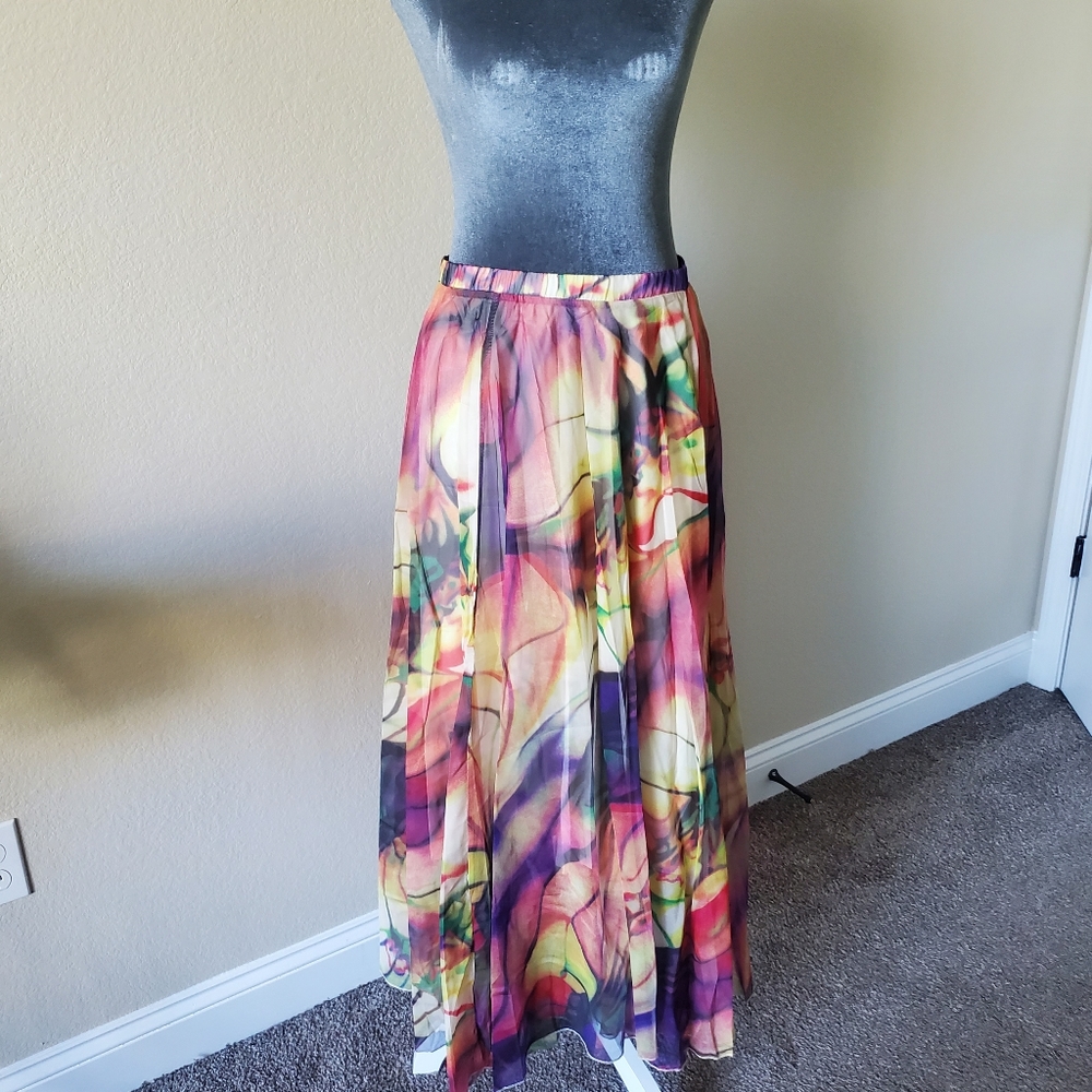 NEW Chicwish Maxi Skirt Size XL Muiticolor